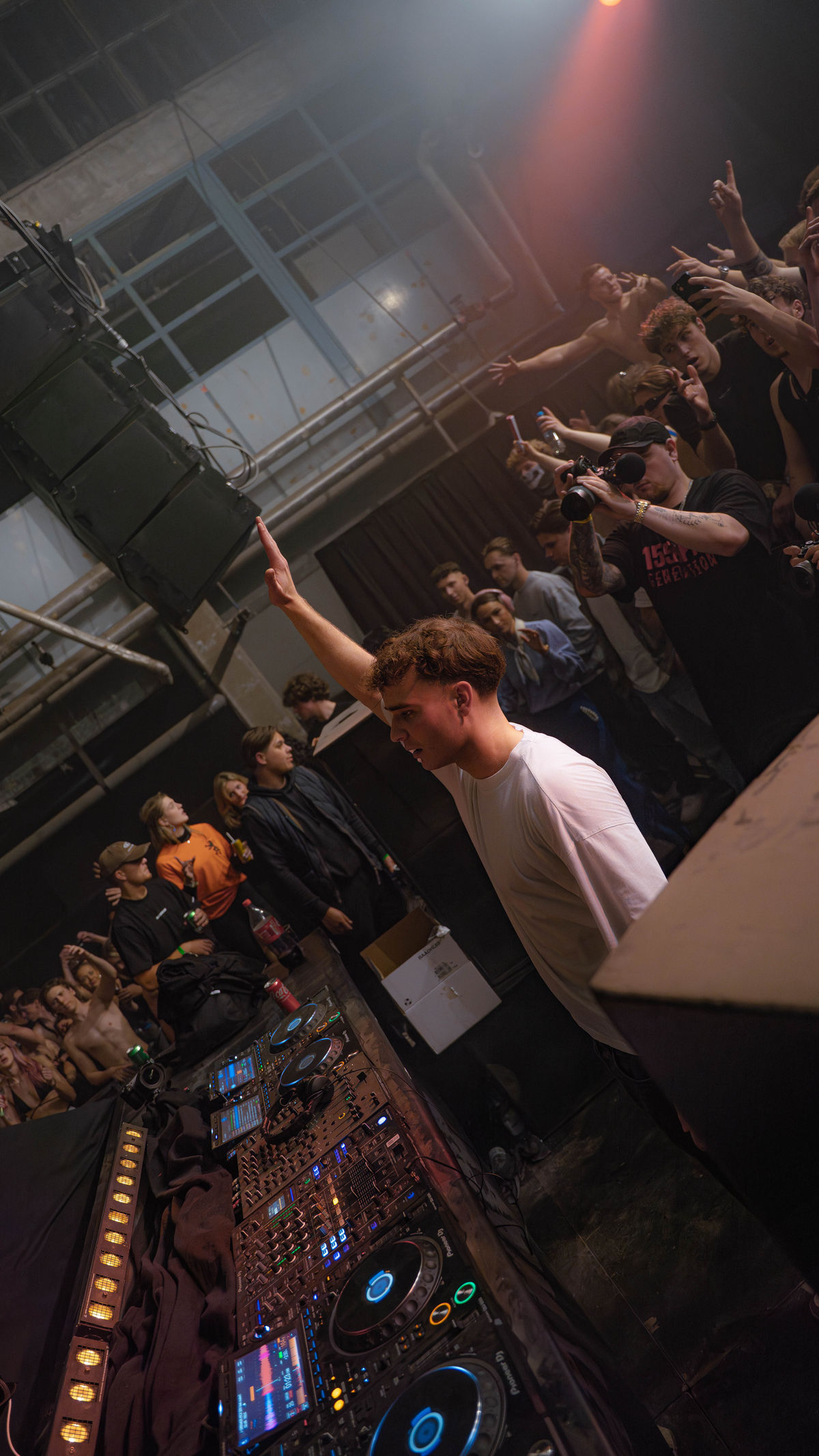 Loading... just a sec